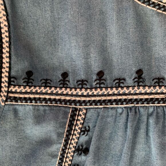 Bass cap sleeve chambray top. XS - Picture 2 of 3